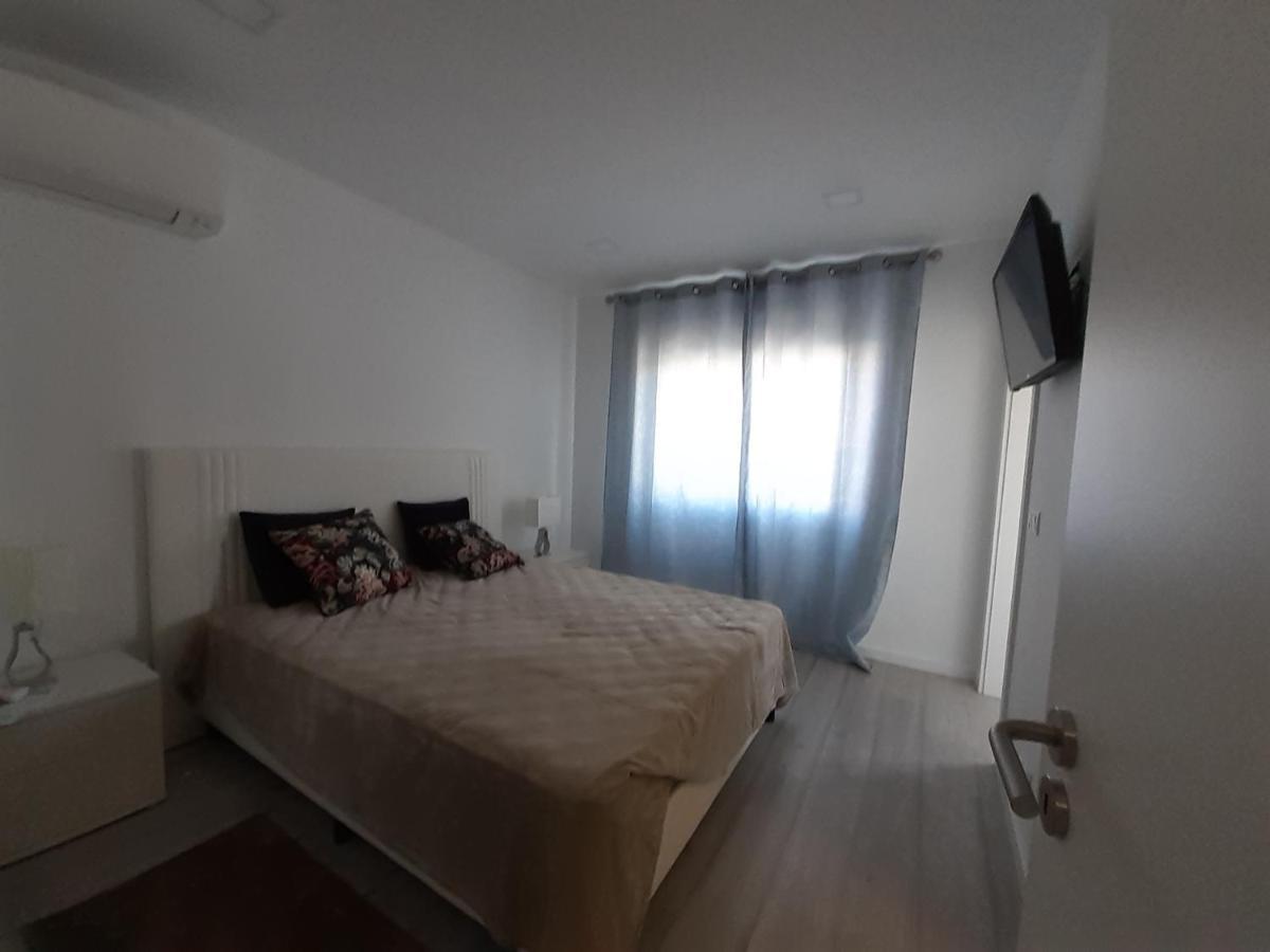 Lisbon Tagus River 2 Suites Private Pool D Almada Exterior foto